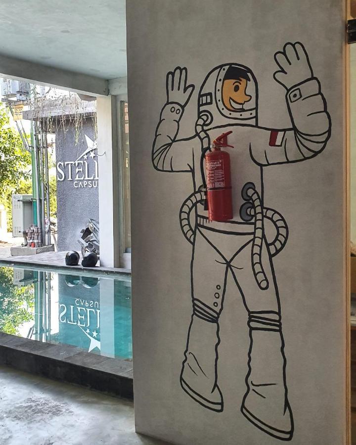 Stellar Capsules Hostel เซมินยัค ภายนอก รูปภาพ The interior of the hotel